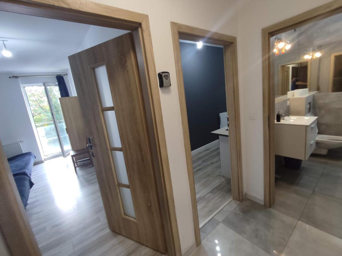 1110 Smialego 39 - Tanie Pokoje W Apartamencie - Samodzielne Zameldowanie - Self Check In بوزنان المظهر الخارجي الصورة