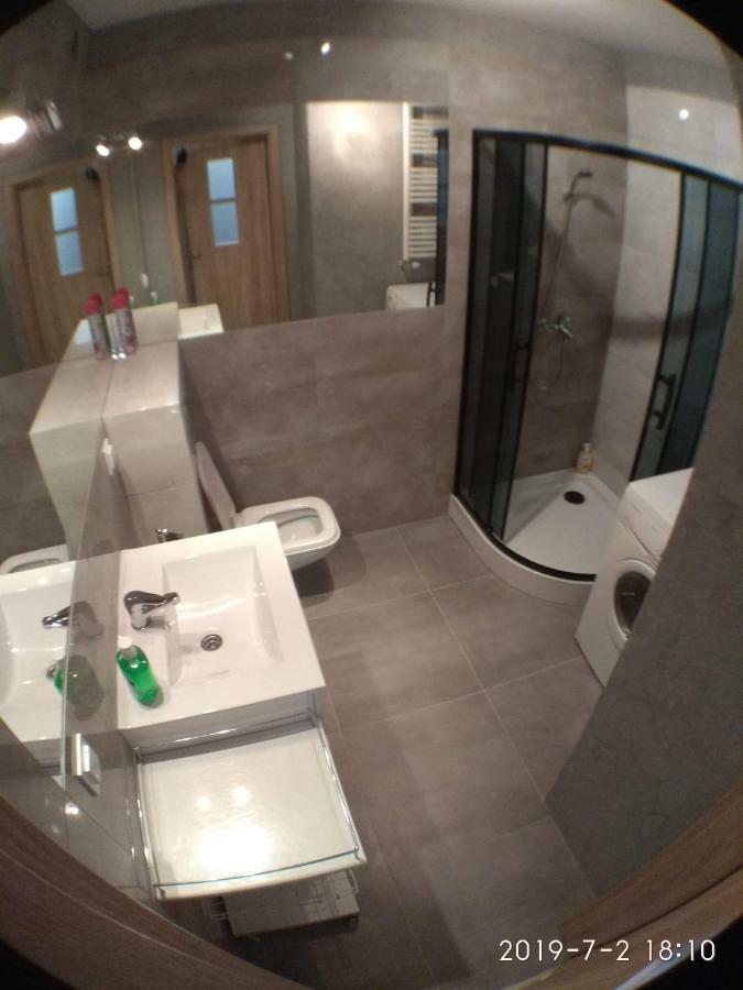 1110 Smialego 39 - Tanie Pokoje W Apartamencie - Samodzielne Zameldowanie - Self Check In بوزنان المظهر الخارجي الصورة