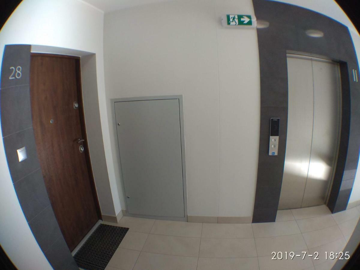 1110 Smialego 39 - Tanie Pokoje W Apartamencie - Samodzielne Zameldowanie - Self Check In بوزنان المظهر الخارجي الصورة
